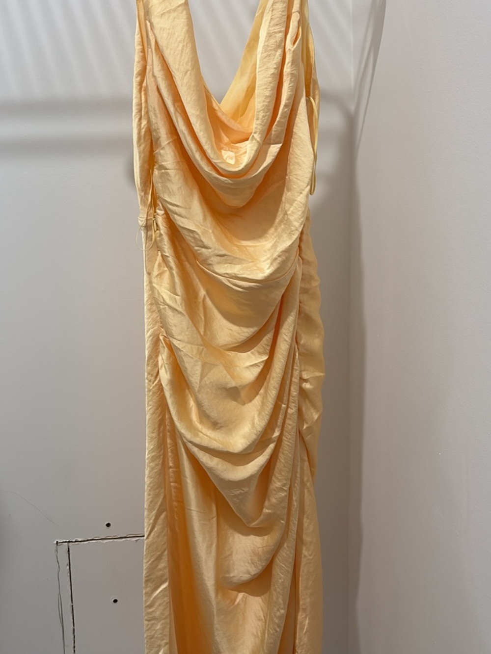 Abercrombie & Fitch Pale Yellow Satin Cowl Midi Dress with Side Slit - Picture 2 of 3